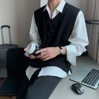 V-Neck Sweater Vest Black