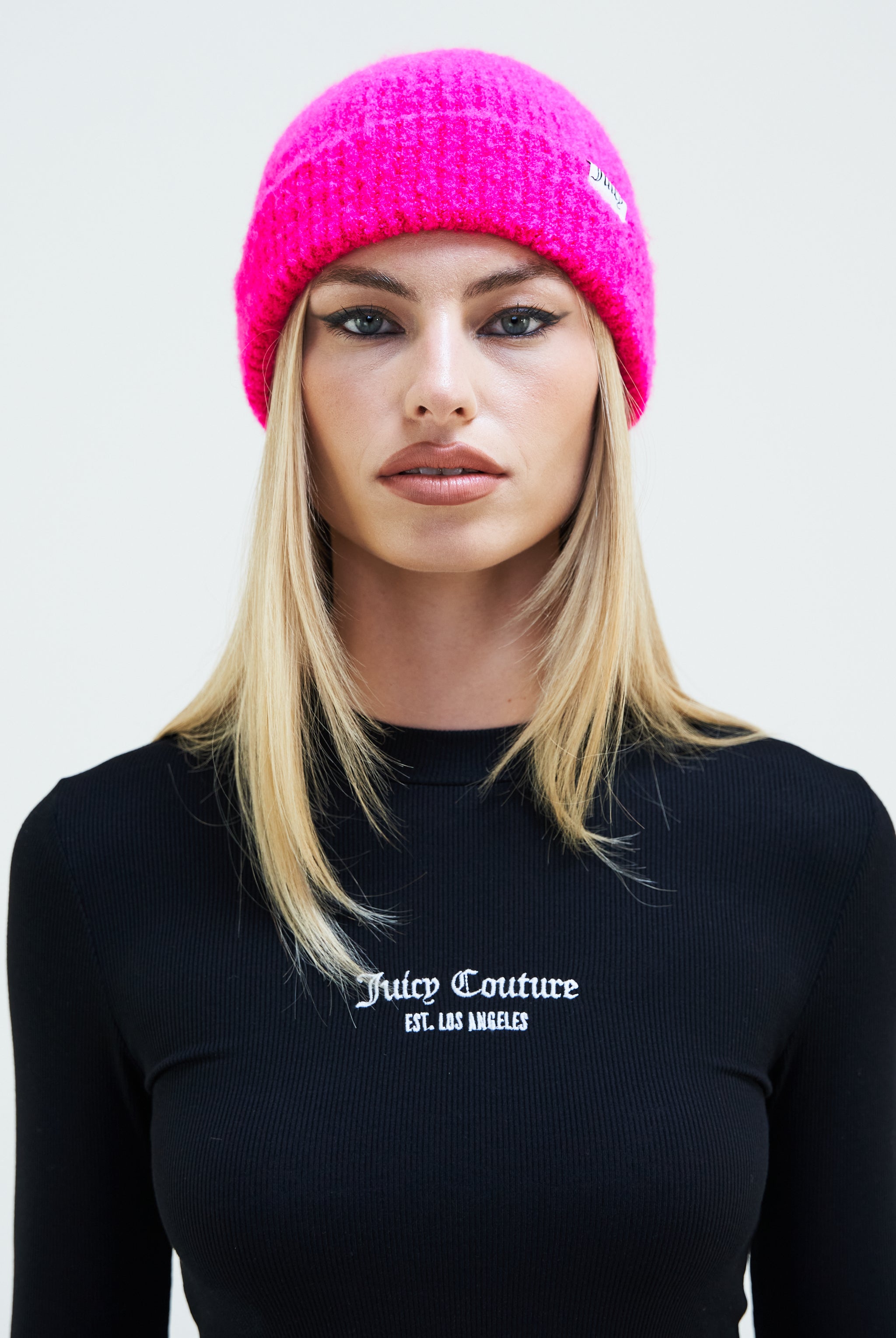 KNIT BEANIE WITH FLAG LABEL – ONE Pink