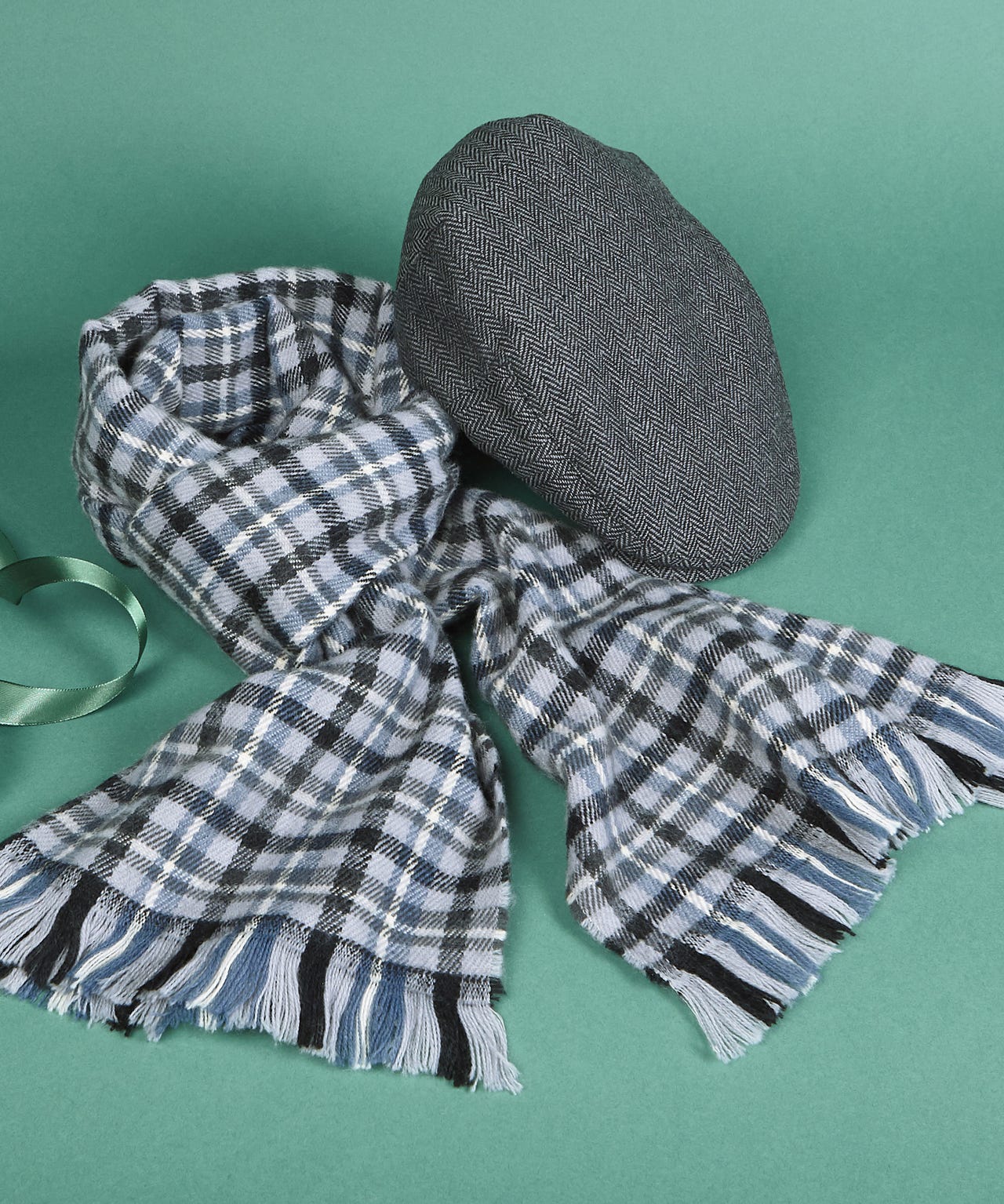 Damart Scarf & Flat Cap Set