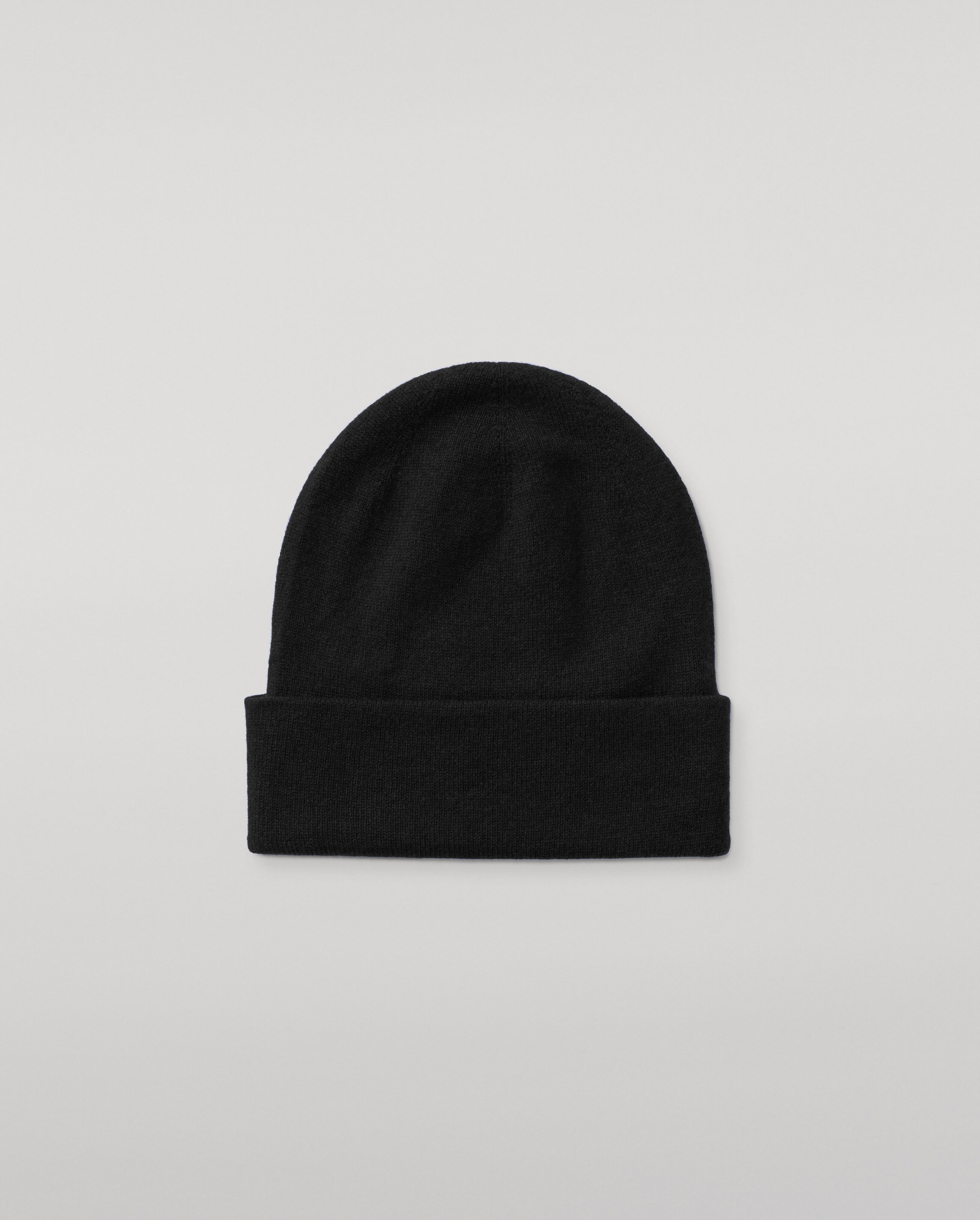 Braemar Black Cashmere Beanie