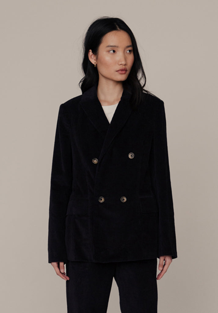 Juno Tailored Jacket In Black