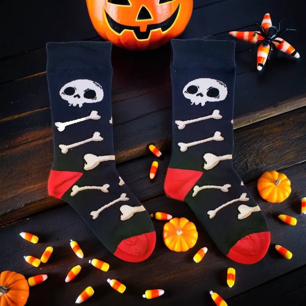 Skull And Bones Socks Medium